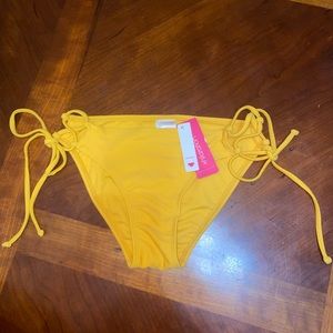 NEVER WORN Target Cheeky Bikini Bottoms